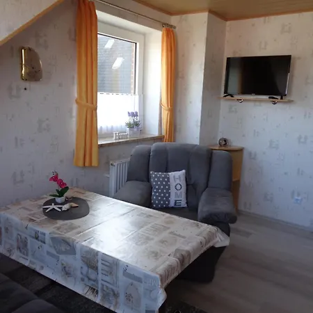 Blume - Haus Benthien - Strandnah Apartamento