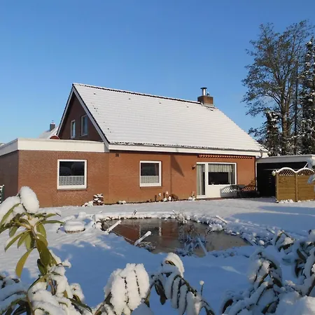Blume - Haus Benthien - Strandnah * Grömitz